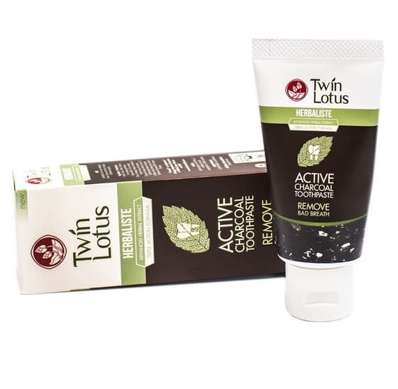 Черная натуральная зубная паста с бамбуковым углем Twin Lotus Charcoal, 50 гр